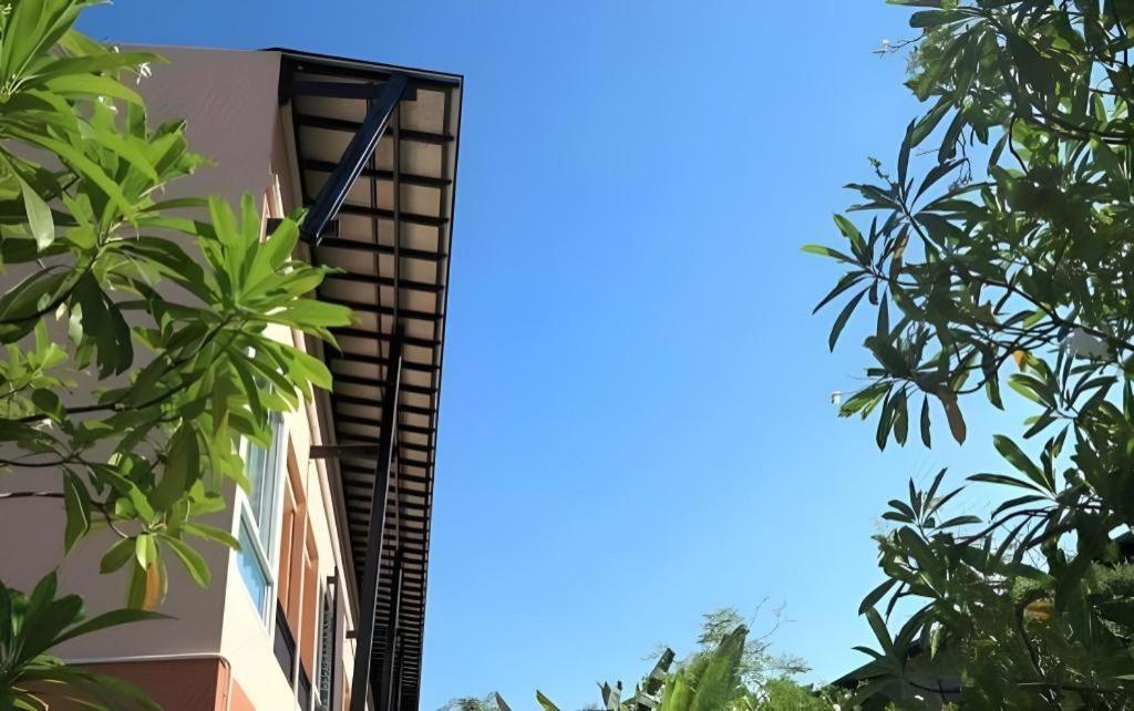 City Park Hotel Phatthalung Extérieur photo