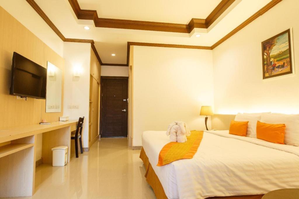 City Park Hotel Phatthalung Extérieur photo