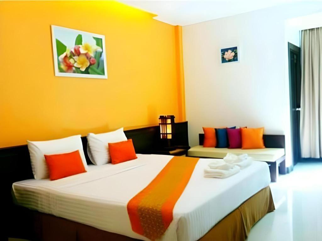 City Park Hotel Phatthalung Extérieur photo