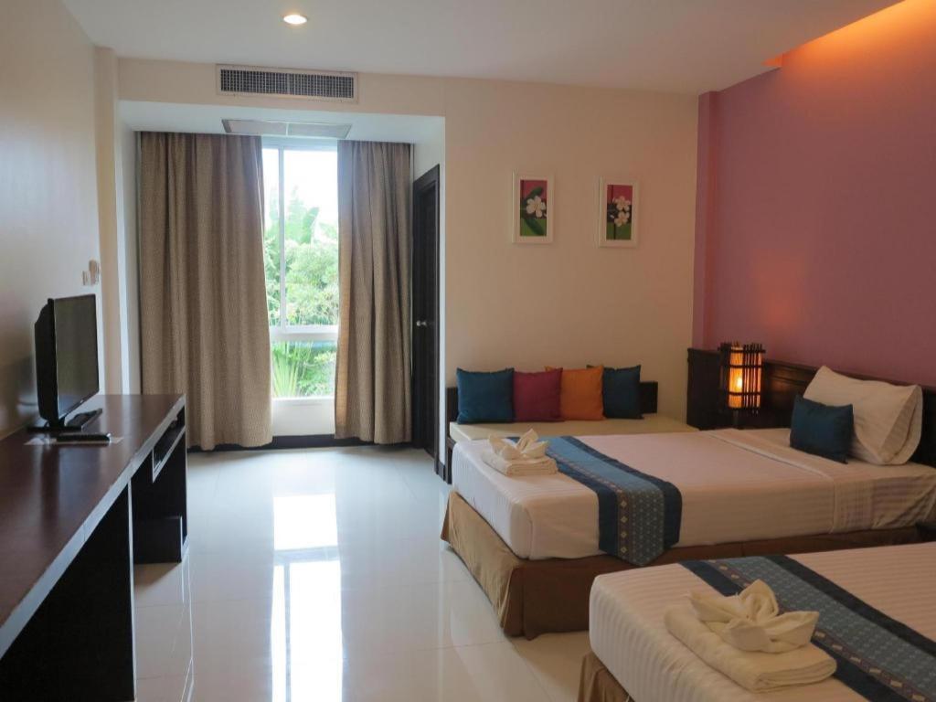 City Park Hotel Phatthalung Extérieur photo