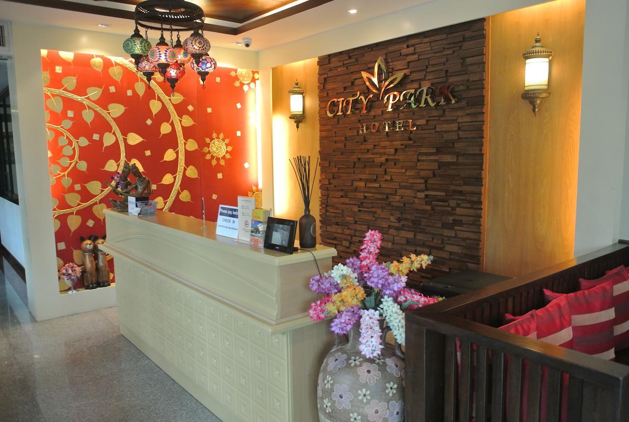 City Park Hotel Phatthalung Extérieur photo