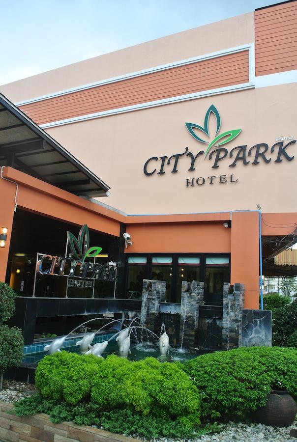 City Park Hotel Phatthalung Extérieur photo